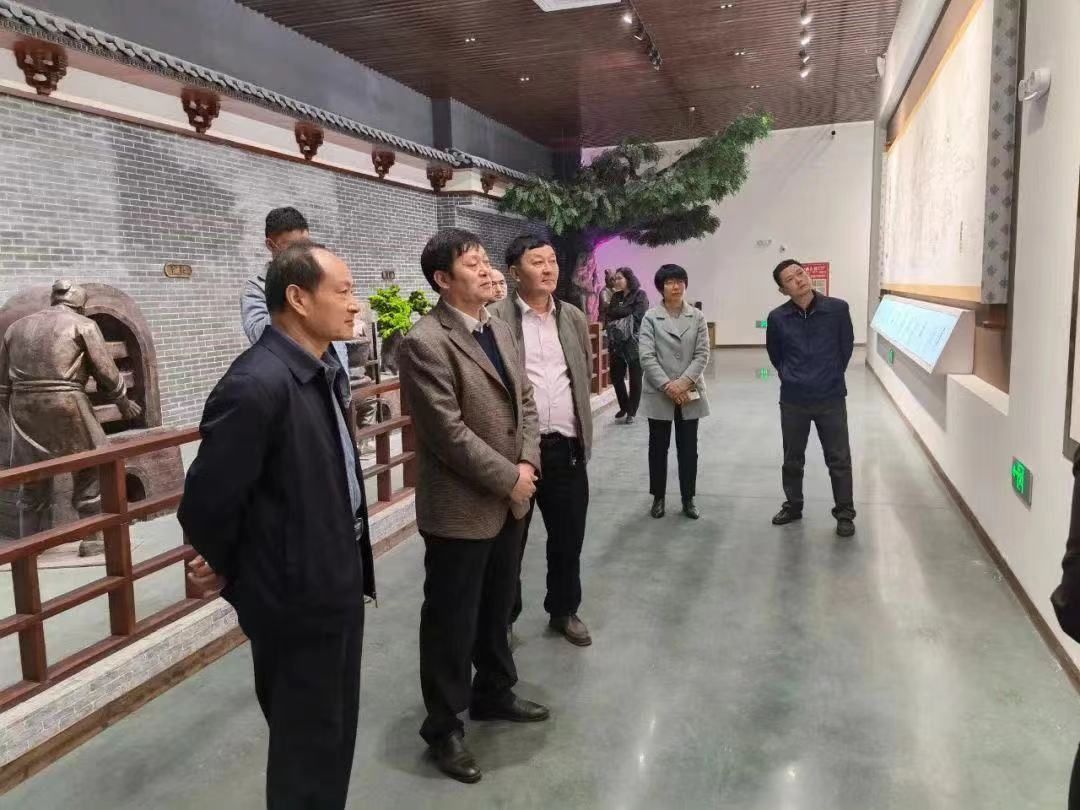 区政协带领新疆客人来访